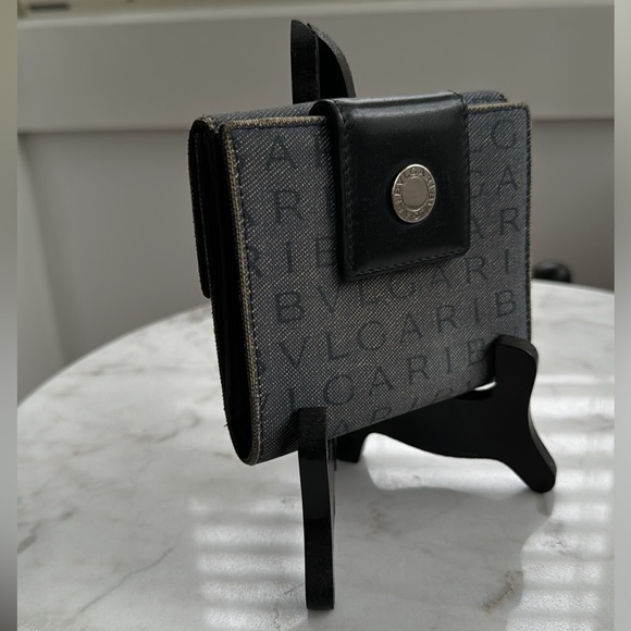 BVLGARI Wallet - Picture 2 of 5